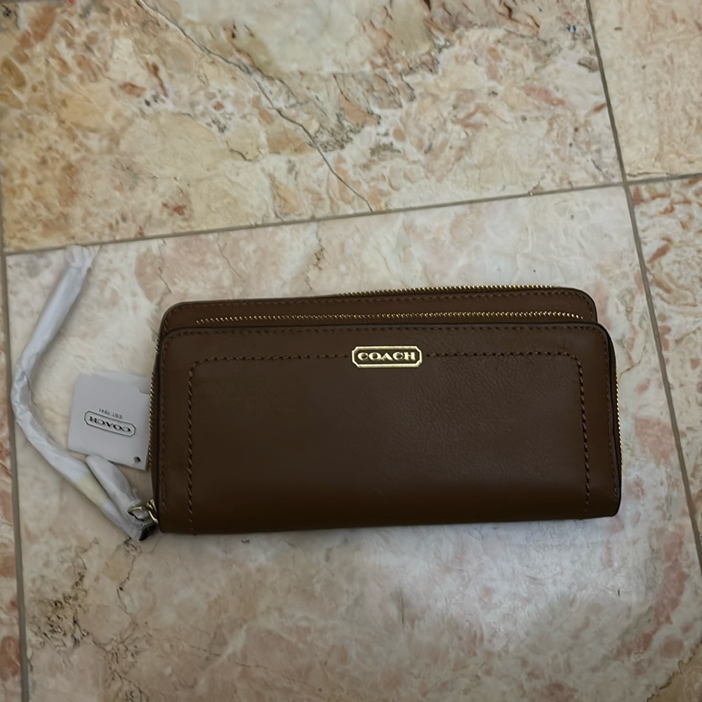 NWT Coach Park double zipped leather wallet in British tan (saddle)